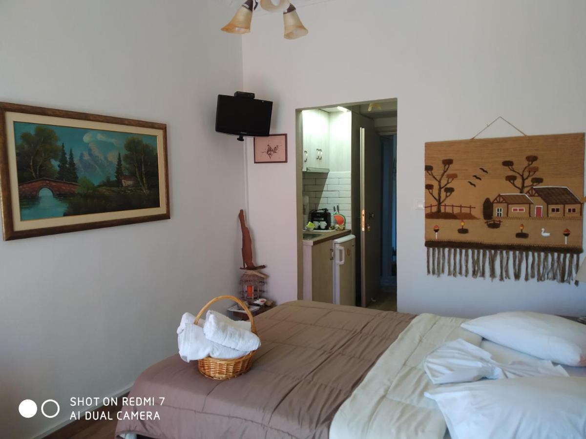 Violetta Rooms Koróni Exterior foto
